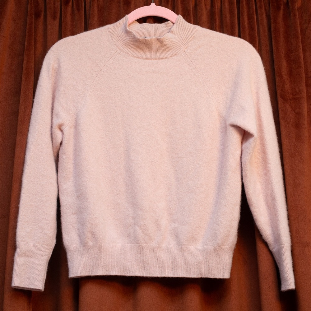 So Soft Pink Everlane Cashmere Mock Neck Long Sleeve Knit Sweater - Medium